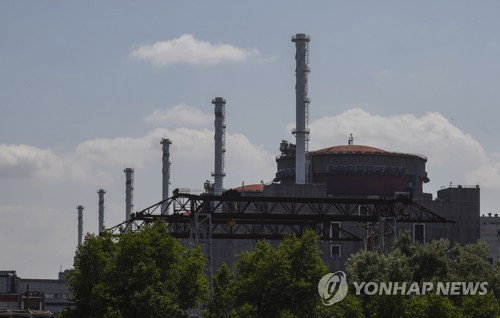 유럽 최대 자포리자 원전 드론 피격에 따른 핵 안보 위기 가중과 글로벌 에너지 시장의 불확실성