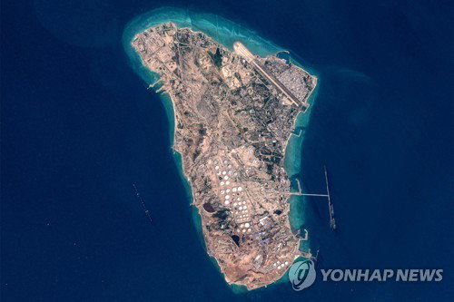 미국 해상 봉쇄에 이란 원유 생산 중단 임박 중국은 미 에너지 구매로 선회