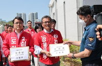 강릉시장 선거 '435억 예산' 진실공방 격화... 김홍규, 김중남·우상호 공직선거법 위반 고발