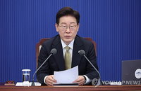 이재명 대통령, 안동서 은사 박병기 씨 접견… "법치와 교육 가치 바로 세울 것"