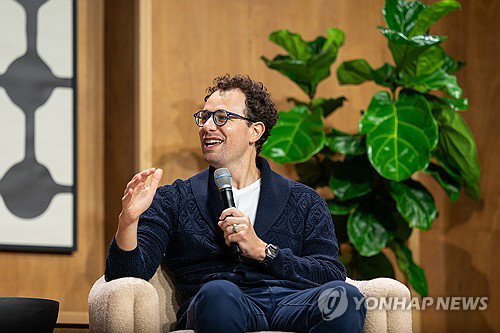 인공지능 개발사 앤트로픽 기업가치 9천억 달러 돌파하며 석 달 만에 2.4배 폭등