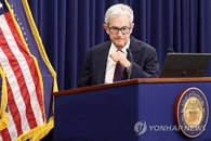 파월의 임시 체제 전환과 워시 취임 대기 미 연준의 과도기적 리더십 전략과 시장 영향