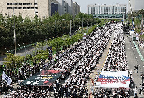 삼성전자 운명의 72시간... 이재용 '비바람' 호소 속 성과급 담판 나선다