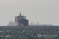 이란 호르무즈 해협 선박 통제 시스템 공개 임박... 통행 수수료 징수 및 특정 국가 배제 선언
