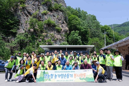 강태영 NH농협은행장, 강원 지역 경제 현장 행보 강화하며 농촌 일손돕기 직접 진두지휘
