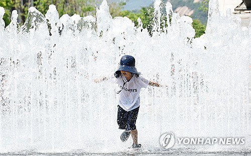 평년보다 7도 높은 초여름 무더위 기승&hellip;전북 낮 최고 32도 육박