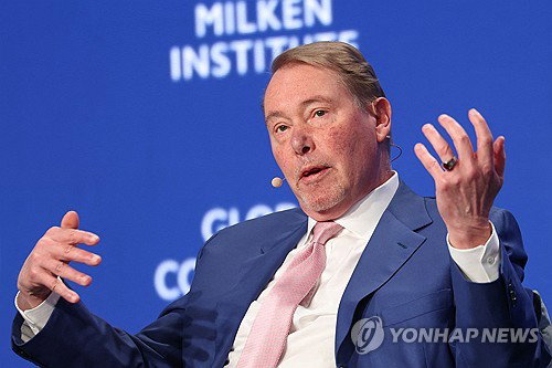인플레이션 재점화 공포에 신채권왕 건들락 연준 금리 인하 불가능 단언