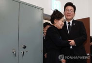 이재명 대통령, 5·18 기념식서 "12·3 계엄 극복 뿌리는 오월 정신"... 헌법 전문 수록 재추진 천명