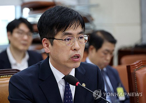 공무원 비상근무 처우 개선 본격화&hellip; 행안부&middot;노조 &lsquo;시간선택제 폐지&rsquo; 등 20개 안건 논의 착수