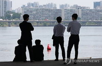 낮 최고 31도 육박하는 초여름 무더위 기승... 내일 새벽 제주·충남권 시작으로 전국에 비