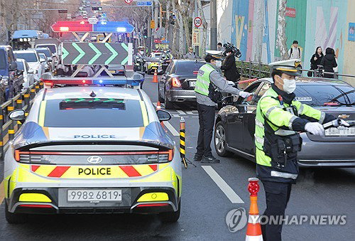 '24시간 30km' 스쿨존 규제 푼다... 경찰, 심야&middot;공휴일 속도 상향 추진
