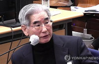 '비화폰 무단 지급·증거인멸' 김용현 전 장관 오늘 1심 선고... 특검 징역 5년 구형