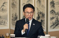 김민석 총리, 민주당 원내지도부와 긴급 만찬... '이재명 정부 2년 차' 입법·예산 협조 당부