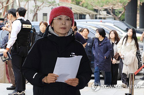 지혜복 교사 측 경찰 가혹행위 인권위 진정, 공권력 집행의 정당성 논란 확산