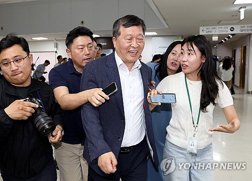 삼성전자 성과급 쟁점 끝내 평행선&hellip;중노위 조정안 수용 여부 20일 오전 최종 판가름