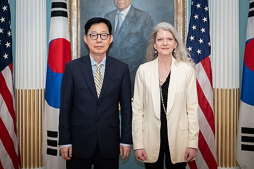 3,500억 달러 투자와 맞바꾼 &lsquo;핵잠수함&rsquo; 이행 본격화&hellip; 미 실무그룹 수주 내 방한