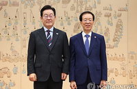 부총리급 위원장에 "엄중 고지"… 대통령실 행정관 '하극상 메일' 파문