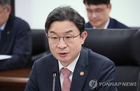 국민 자산 4600조원 증폭시킨 자본시장 개혁... 이억원 금융위원장 "채권 회수보다 회생이 우선"