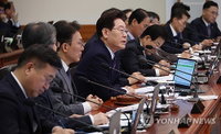 공공의료 15년 의무복무 법제화 단행... 주가조작 신고 포상금 상한 폐지로 시장 질서 확립