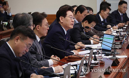 공공의료 15년 의무복무 법제화 단행... 주가조작 신고 포상금 상한 폐지로 시장 질서 확립