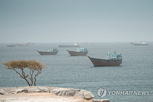 미&middot;이란 종전 협상 '최종 단계' 진입에 국제유가 5%대 폭락... WTI 100달러선 무너졌다