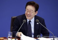 이재명 대통령 지지율 66% 견고, 지방선거 '국정 안정론' 52%가 '견제론' 압도