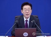 李대통령 "5·18 북한 개입설은 헌법 파괴"… 가짜뉴스 뿌리 뽑기 위해 모든 행정력 결집 지시