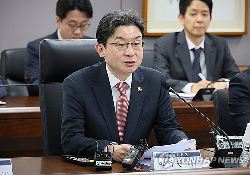 금융당국, 호르무즈 고립 선박에 '최저요율' 보험 지원... 3000억 규모 공동인수 가동